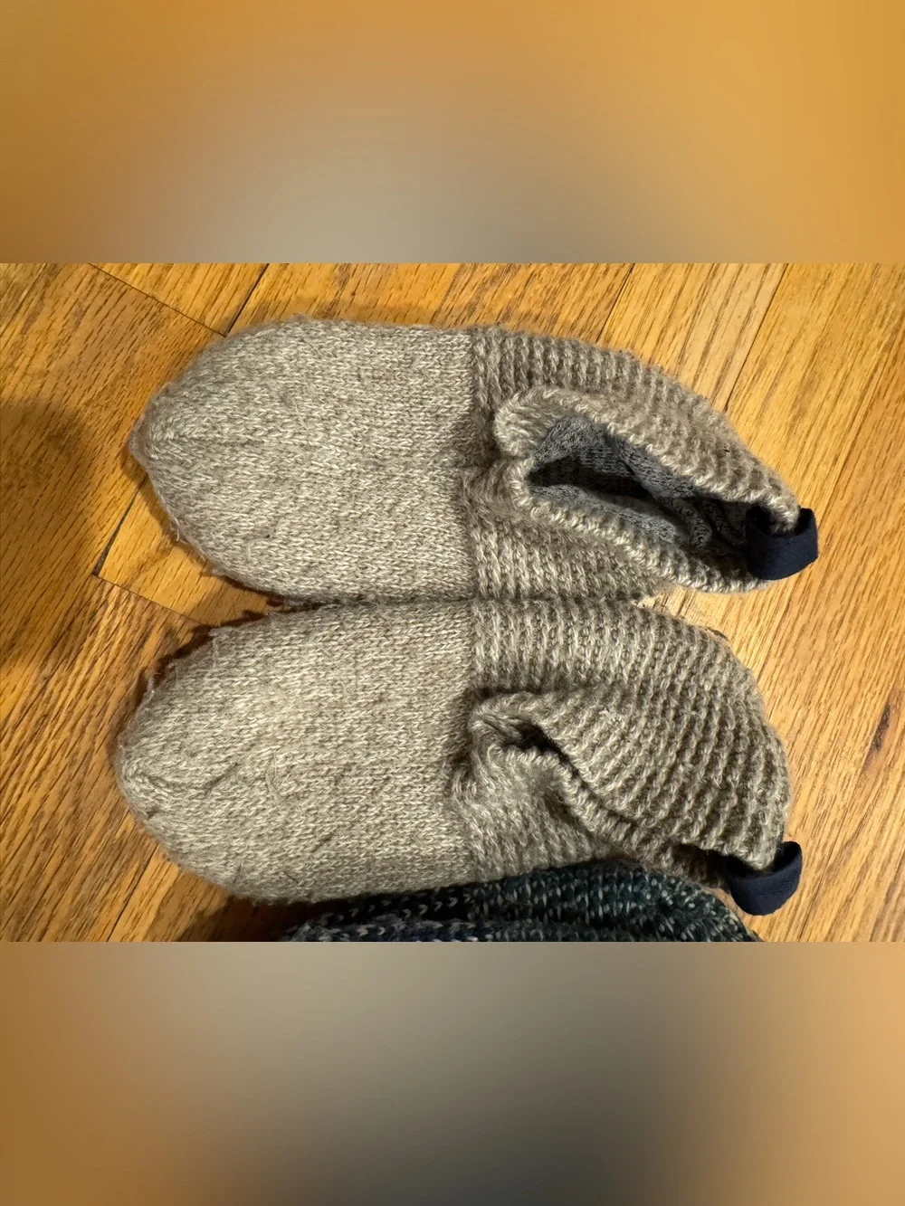 Set of 2 Bombas Youth Y 11-13 Gripper Slipper Socks